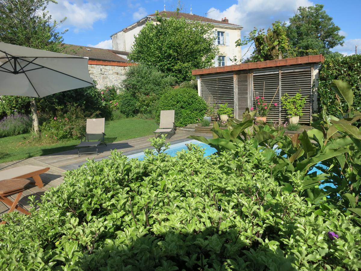 Les Jardins De Lily Hotel Saint-Leonard-de-Noblat Exterior photo